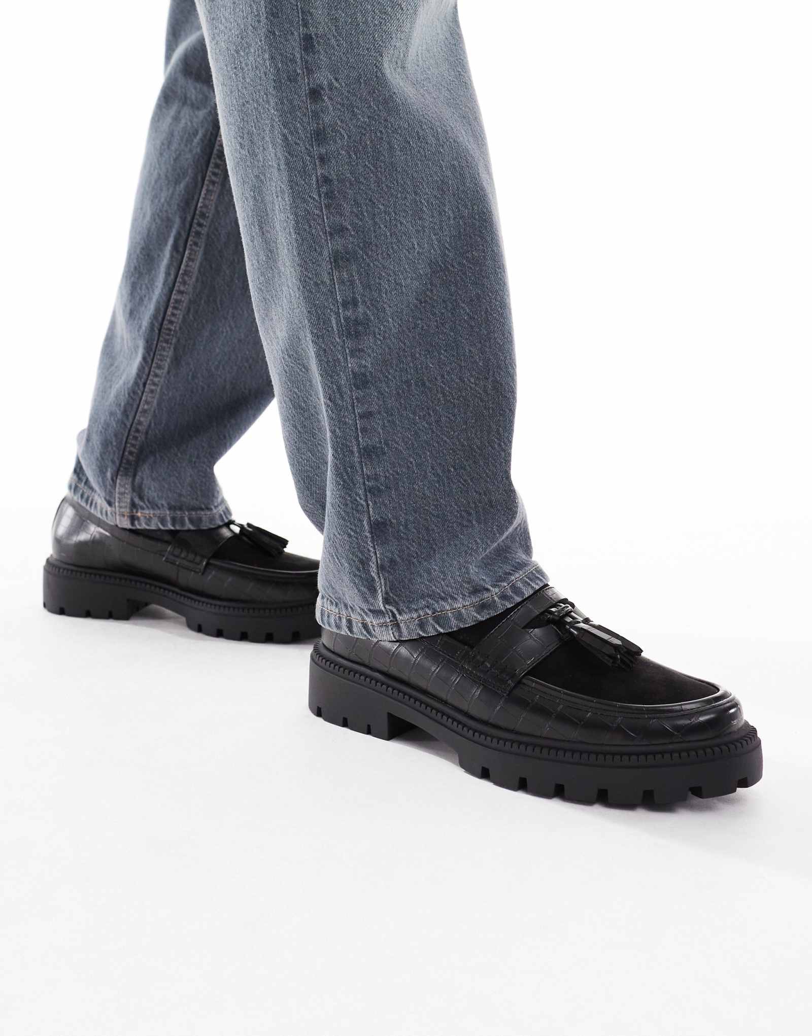 ДИЗАЙНЕРСКИЕ мокасины ASOS из черной крокодиловой искусственной кожи с кисточками