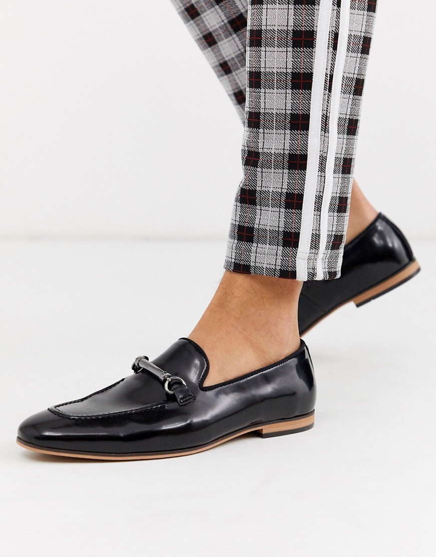 ASOS DESIGN loafers in black faux leather with snaffle
