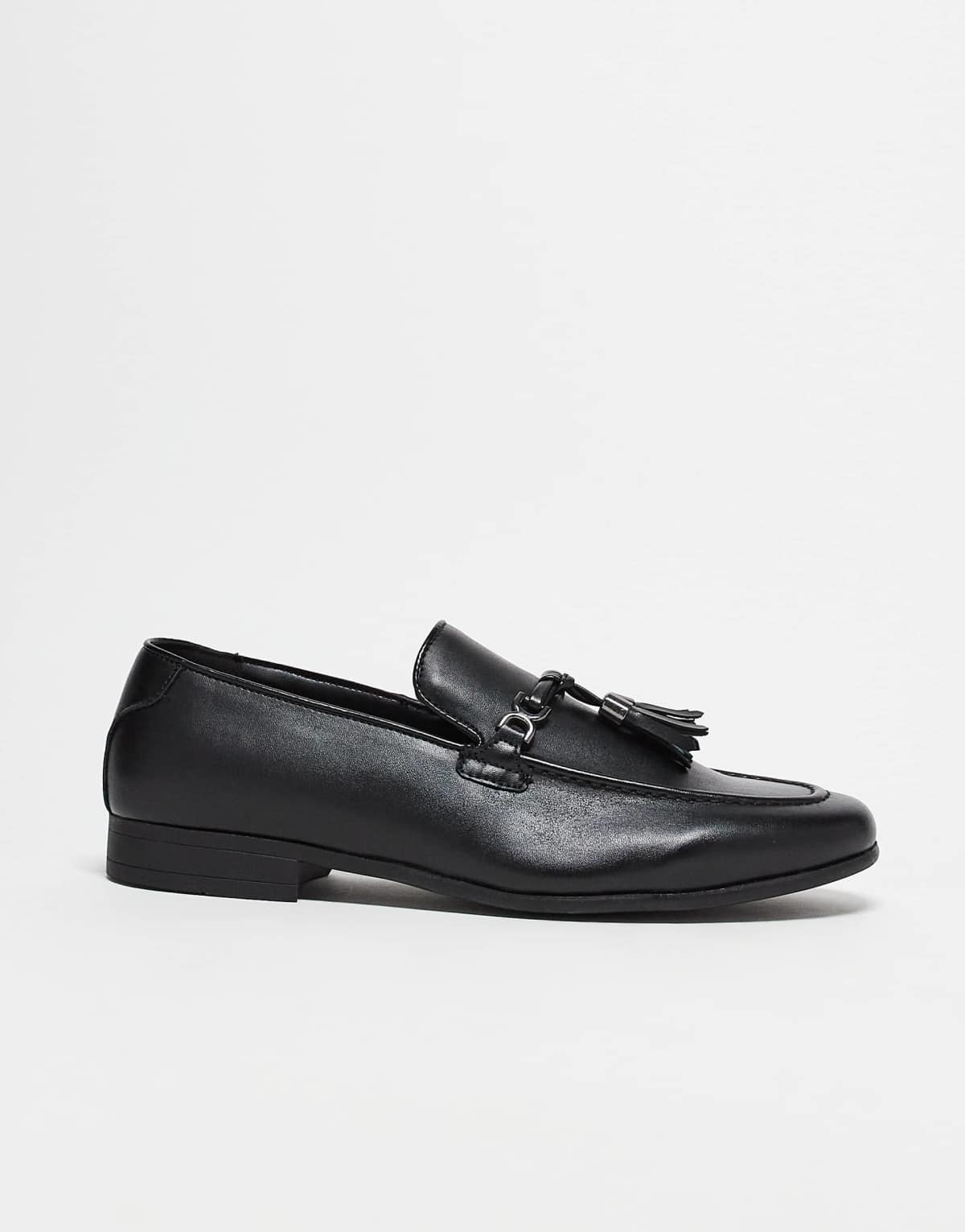 ASOS DESIGN loafers in black faux leather with tassel detail