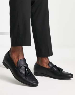 ASOS DESIGN loafers in black faux leather with tassel detail