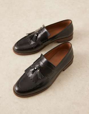  loafers  leather with fringe and tassel detail