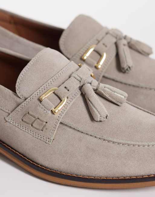 ASOS DESIGN loafers in light gray suede with tassel, 4 of 4