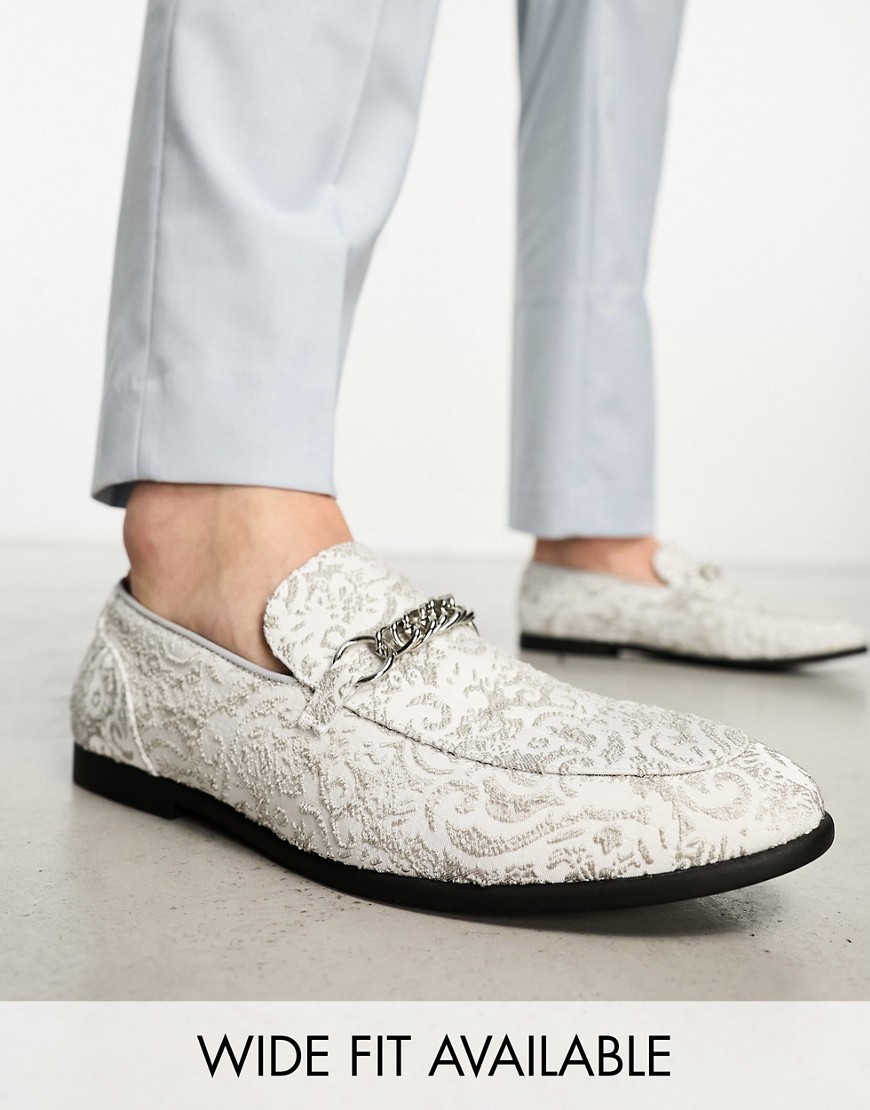 ASOS DESIGN loafers in silver velvet with gunmetal chain detail-Grey
