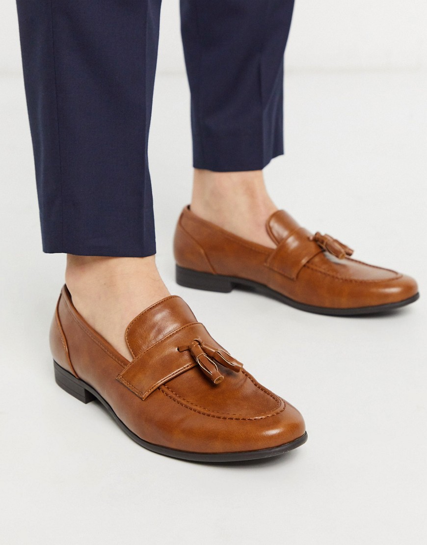 ASOS DESIGN loafers in tan faux leather with tassel