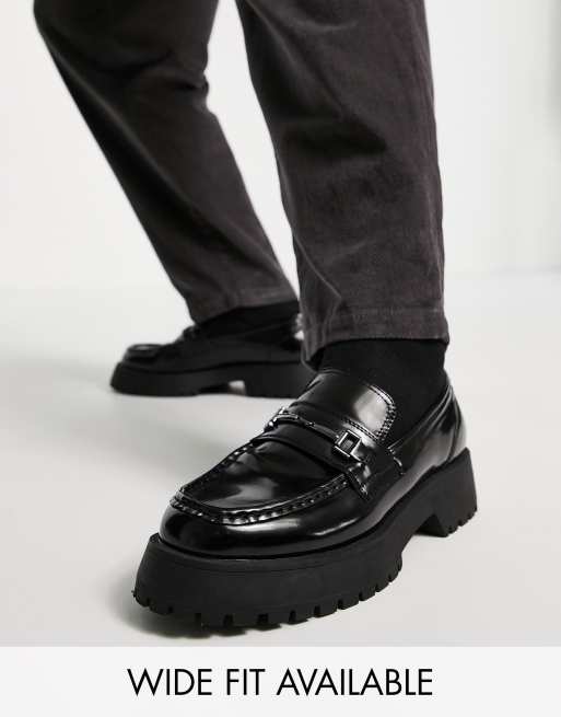 ASOS DESIGN - Loafers in zwart imitatieleer met dikke zool en trens