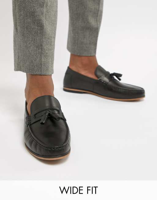 ASOS Design- Loafers met brede pasvorm in zwart leer met kwastje