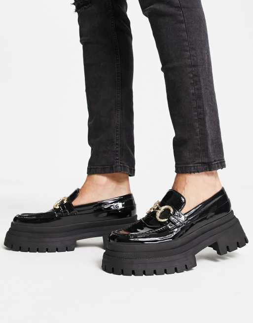 ASOS DESIGN - Loafers met gesp en dikke zool in zwart imitatieleer