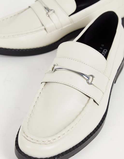ASOS DESIGN - Loafers van gebroken wit imitatieleer met contrasterende zool , 2 van 4