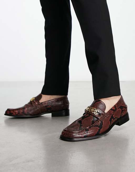 ASOS DESIGN - Loafers van imitatieleer in bruin met slangenprint
