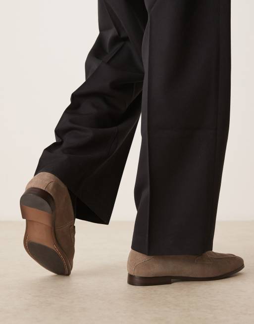 ASOS DESIGN - Loafers van suède in taupe met trens, 3 van 4