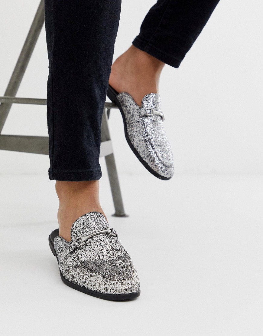 ASOS DESIGN - Loafers zonder achterkant in zilver glitter met trens