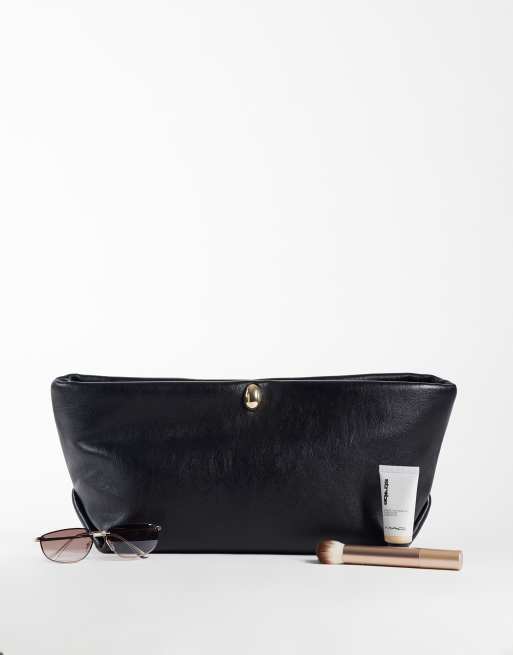 ASOS DESIGN lock hardware soft clutch in black, 2 of 4