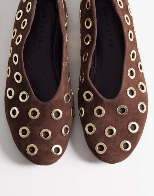 ASOS DESIGN Lock premium eyelet detail round toe ballets in chocolate suede, 2 of 4