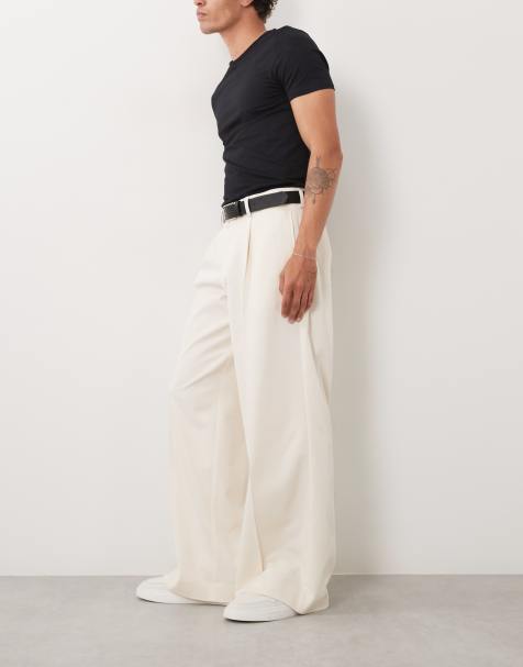 ASOS DESIGN locker geschnittene Anzughose aus Twill in Ecru - view 1
