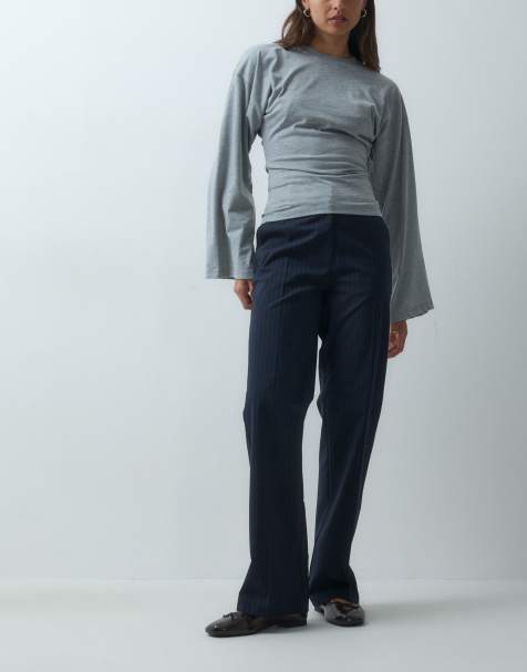 ASOS DESIGN locker geschnittene Straight-Hose mit marineblauen Streifen - view 1
