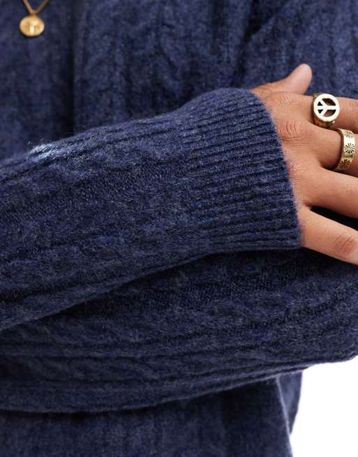 ASOS DESIGN – Locker geschnittener, weiter Strickpullover in Marineblau mit Zopfmuster und Rundhalsausschnitt, 3 von 4