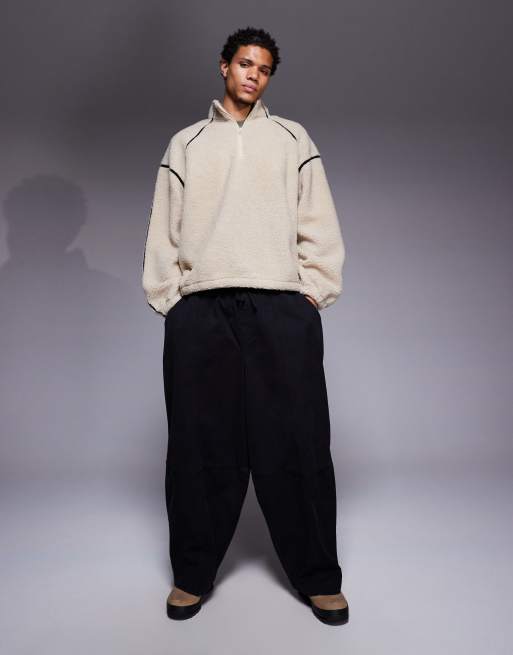 ASOS DESIGN – Locker geschnittenes Fleece-Sweatshirt in Beige mit Stehkragen und Einfassung, 2 von 5