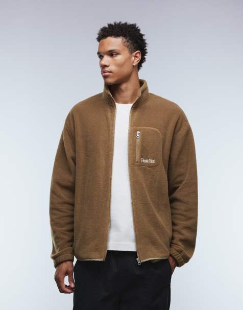 ASOS DESIGN – Locker geschnittenes Fleece-Sweatshirt in Braun mit Stehkragen, Reißverschluss und Brusttasche - view 1
