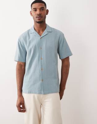 Locker geschnittenes Hemd aus gestreiftem Jacquard in Blau mit Reverskragen Blau L