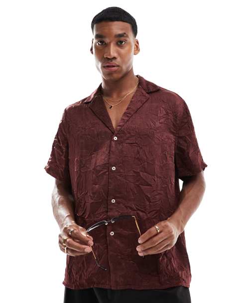 ASOS DESIGN – Locker geschnittenes Hemd aus Satin im Knitterdesign in Grau mit tiefem Reverskragen - view 1