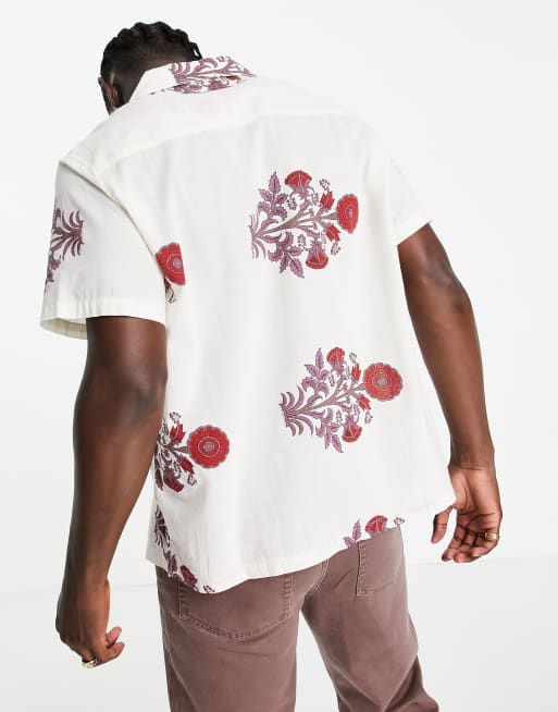 ASOS DESIGN – Locker geschnittenes Hemd in gebrochenem Weiß mit Reverskragen und orientalischem Blumenmuster, 2 von 4