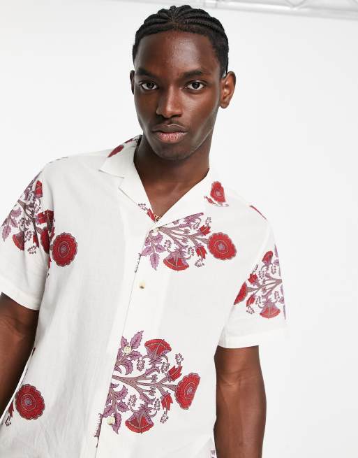 ASOS DESIGN – Locker geschnittenes Hemd in gebrochenem Weiß mit Reverskragen und orientalischem Blumenmuster, 3 von 4