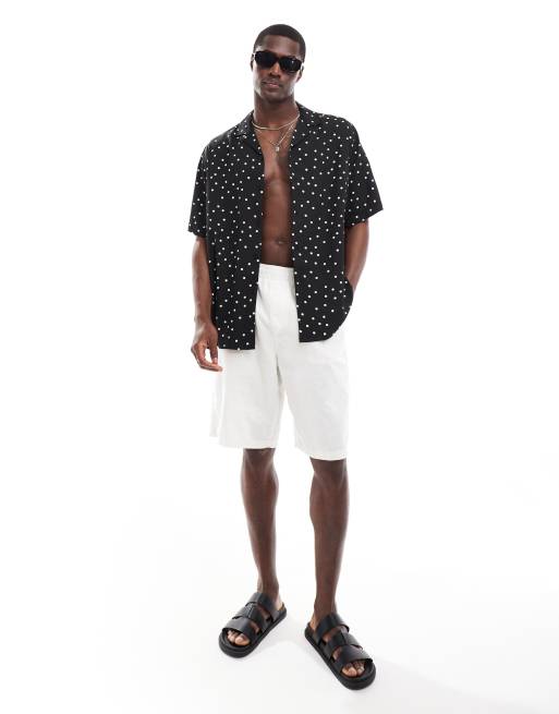 ASOS DESIGN – Locker geschnittenes Hemd in gepunktetem Schwarz mit Reverskragen, 2 von 4