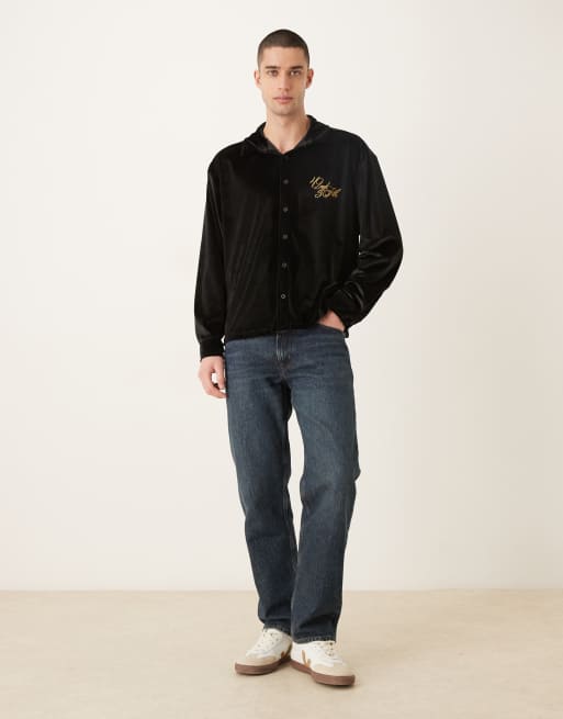 ASOS DESIGN – Locker geschnittenes, kastiges Hemd aus schwarzem Velours mit langen Ärmeln, 2 von 5