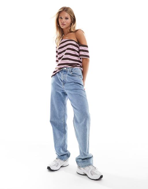 ASOS DESIGN – Locker geschnittenes schulterfreies T-Shirt in Braun gestreift, 4 von 4