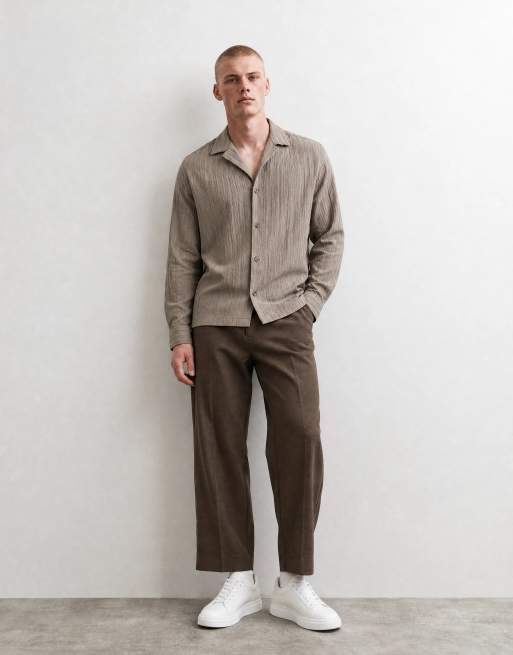 ASOS DESIGN – Locker geschnittenes, strukturiertes Hemd in Braun mit Reverskragen, 7 von 7