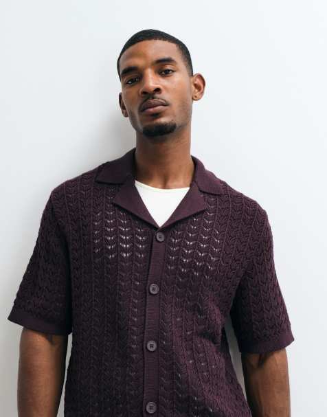 ASOS DESIGN – Locker geschnittenes, strukturiertes Strick-Oberteil in Pflaume mit Knopfleiste - view 1