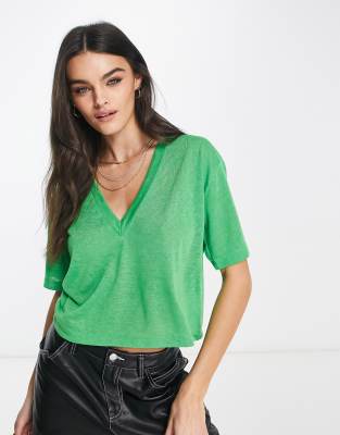 ASOS DESIGN - Locker geschnittenes, strukturiertes T-Shirt in leuchtendem Grün mit V-Ausschnitt