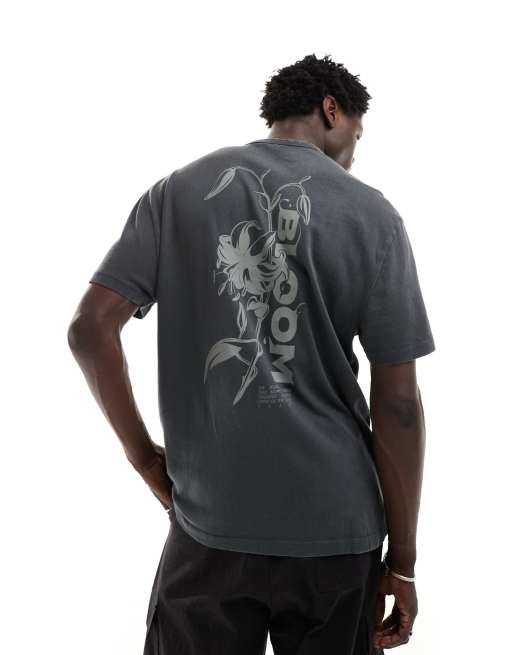 ASOS DESIGN – Locker geschnittenes T-Shirt in verwaschenem Schwarz mit Blumenprint auf dem Rücken, 220 g/m² schwer