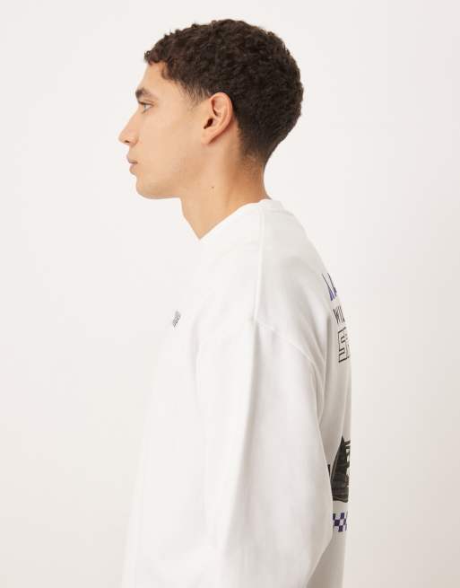 ASOS DESIGN – Locker geschnittenes T-Shirt in Weiß mit Rundhalsausschnitt und „Williams Racing“-Print, 4 von 5