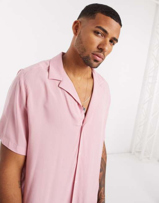 ASOS DESIGN – Locker geschnittenes Viskosehemd mit tiefem Reverskragen in Rosa