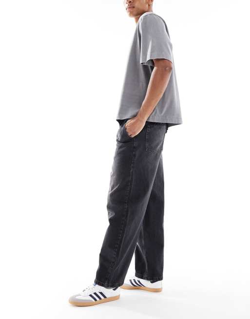 ASOS DESIGN lockere Jeans mit Jogger-Details in schwarzer Waschung, 3 von 5