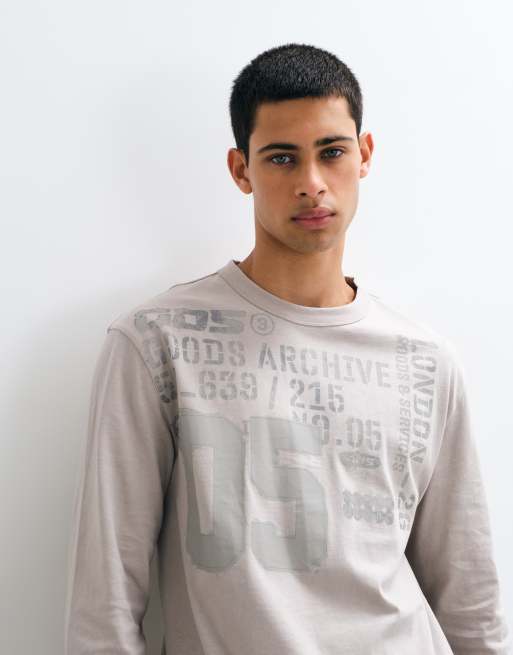 ASOS DESIGN lockeres Langarm-T-Shirt mit Schriftzug in Grau, 3 von 5