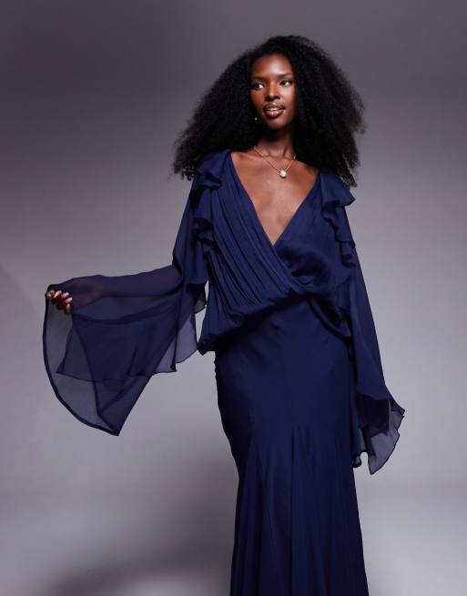 ASOS DESIGN – Lockeres Maxikleid in Marineblau mit Rüschen an der Hüfte und Godet-Design, 3 von 4