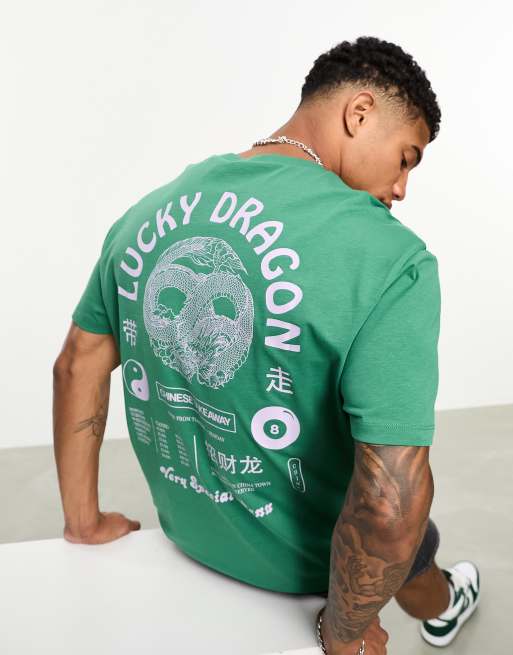 ASOS DESIGN – Lockeres T-Shirt in Grün mit Drachen-Print auf dem Rücken
