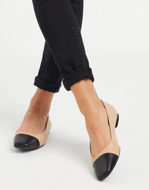 Beige and black outlet ballet flats