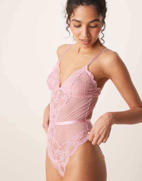 ASOS DESIGN - Lola - Baby-lyserød blød bodystocking i blondestof - view 1