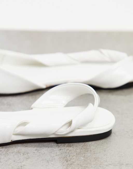 ASOS DESIGN - Lone - Ballerine con cinturino posteriore arrotolato bianche, 3 di 4