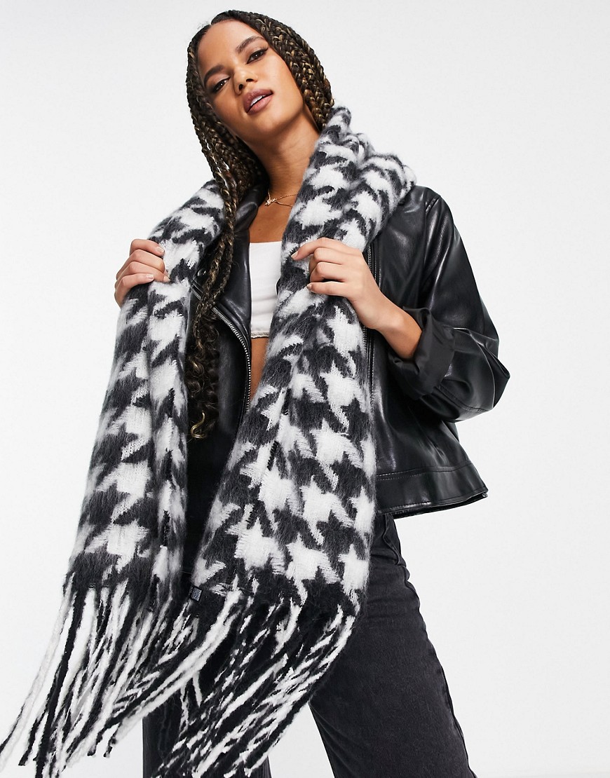 ASOS DESIGN long fluffy blown up houndstooth check scarf in mono-Multi