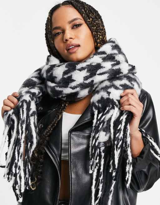 Houndstooth scarf deals