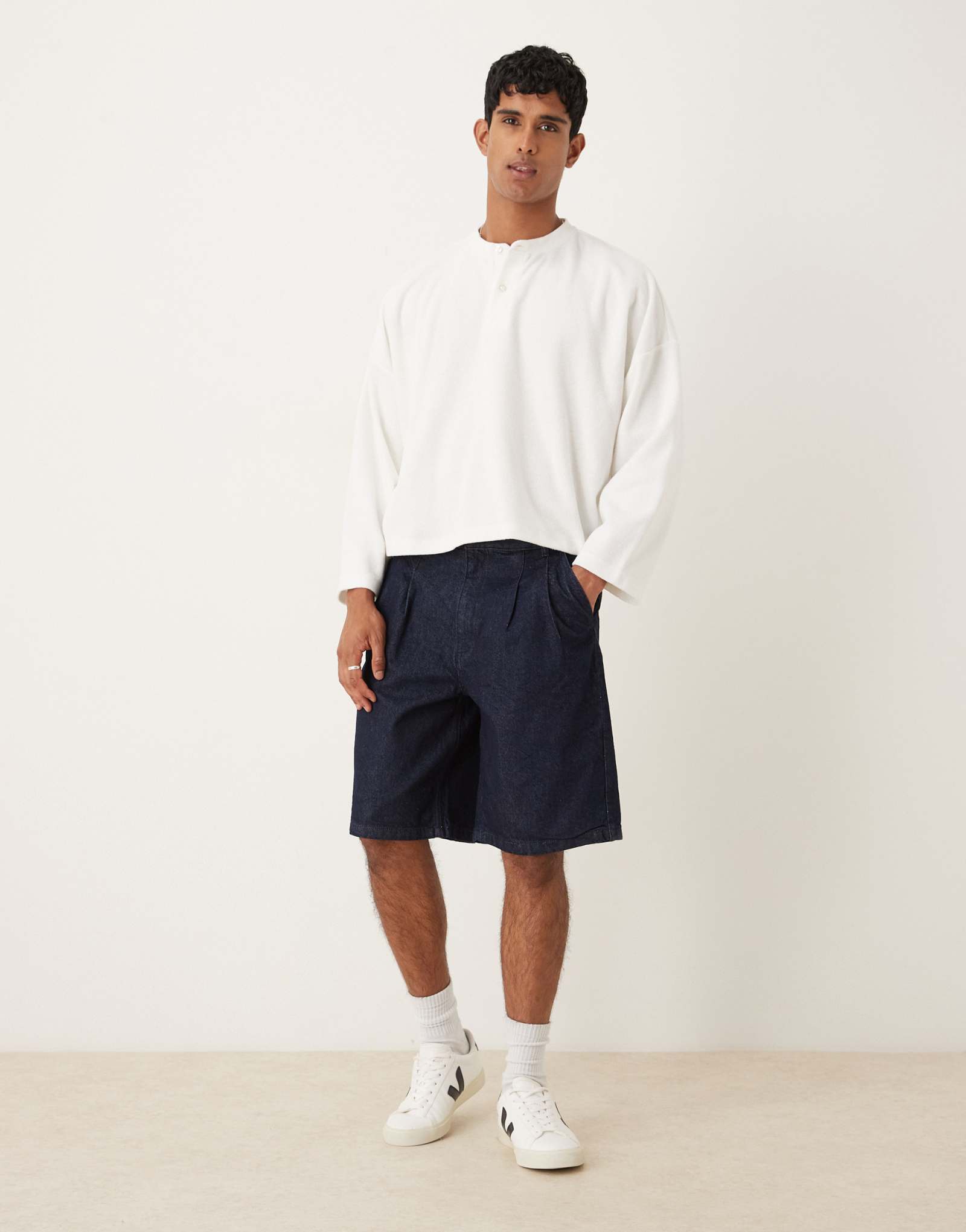 Джинсовая куртка ASOS DESIGN из денима с двойной складкой средней длины синего цвета