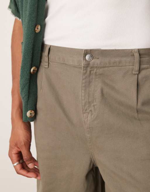 ASOS DESIGN long length pleated shorts in khaki, 5 of 5