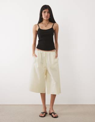Linen 3
