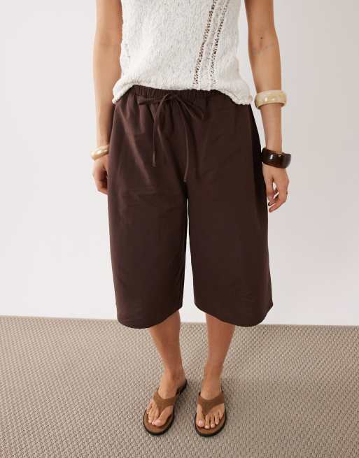 ASOS DESIGN long line bermuda shorts in choc linen, 2 of 5