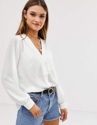 Women's White Long Sleeve V Neck Collarless Blouse