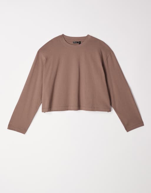 ASOS DESIGN long sleeve boxy cropped t-shirt in chocolate